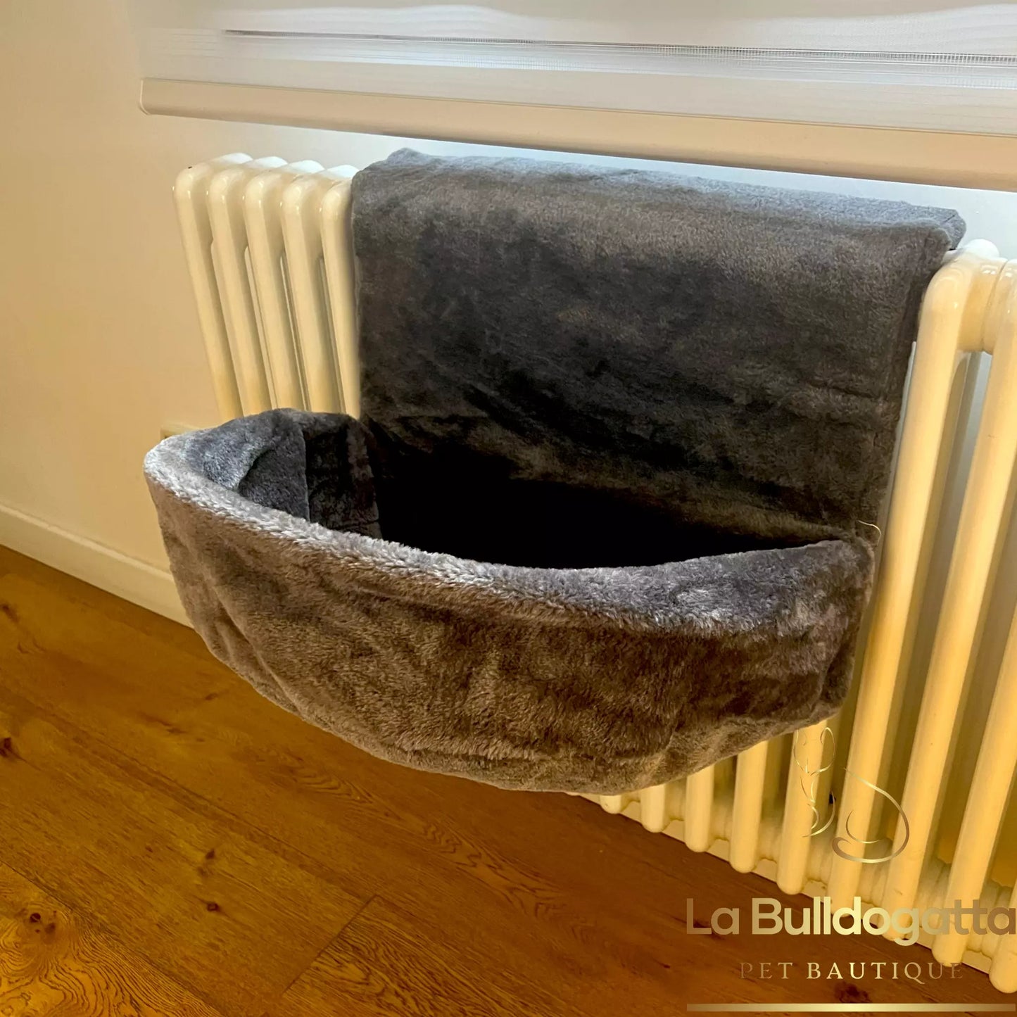Radiator hammock for cats - Basket
